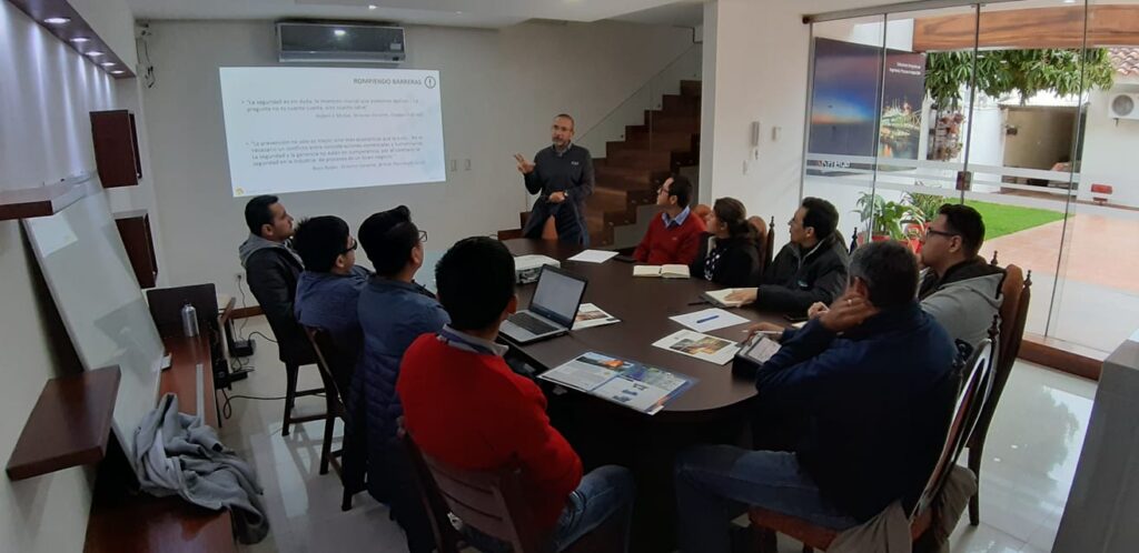 64703546_2058778097749124_5246630197939142656_n