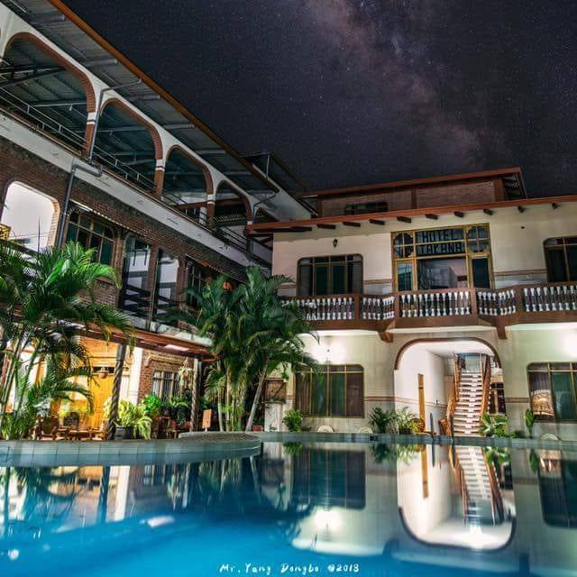 40790461_1941000562865267_6528336253966876672_n