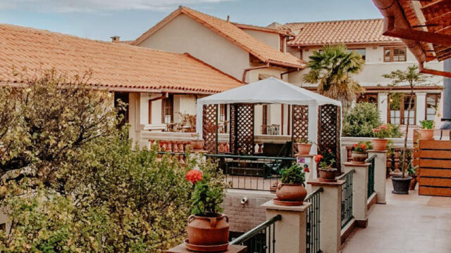 433703009_907150248087589_4279078307402223469_n