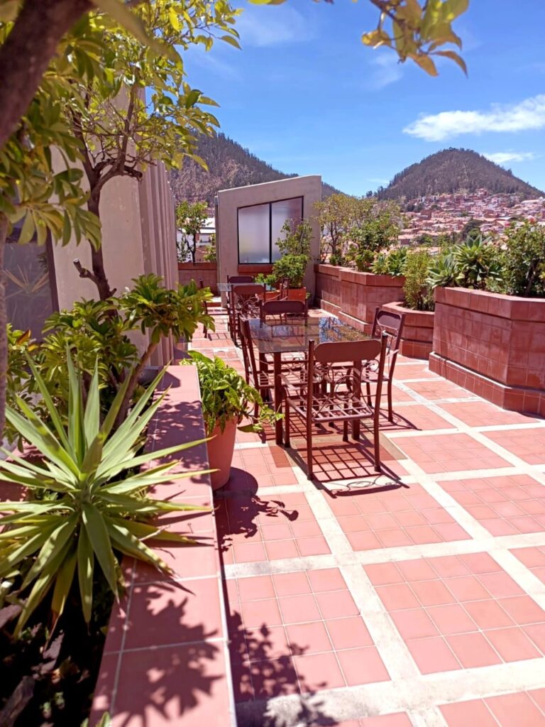 476237984_591407950361907_7728174969647567226_n