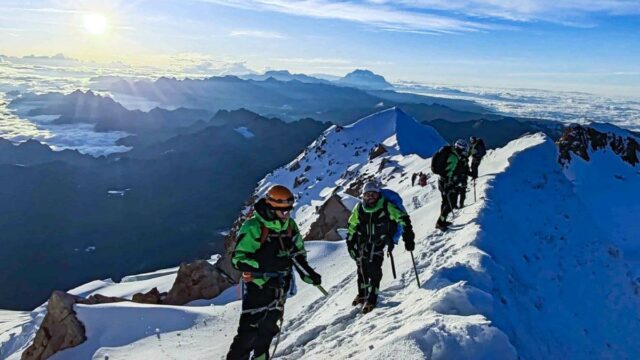 504972439_1328059212657937_706309357054213044_n