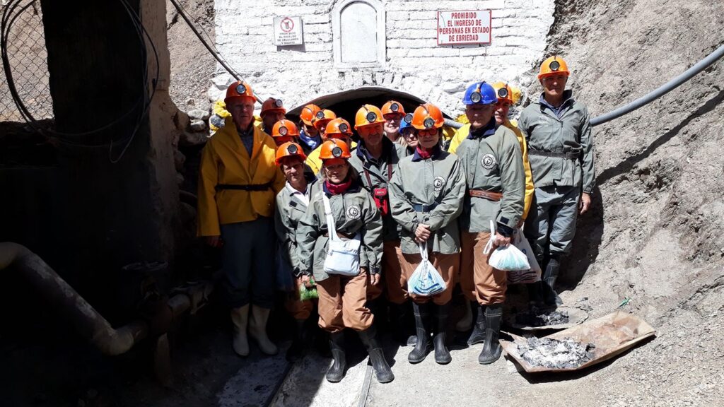 52766789_329514614214633_6146794861451280384_n