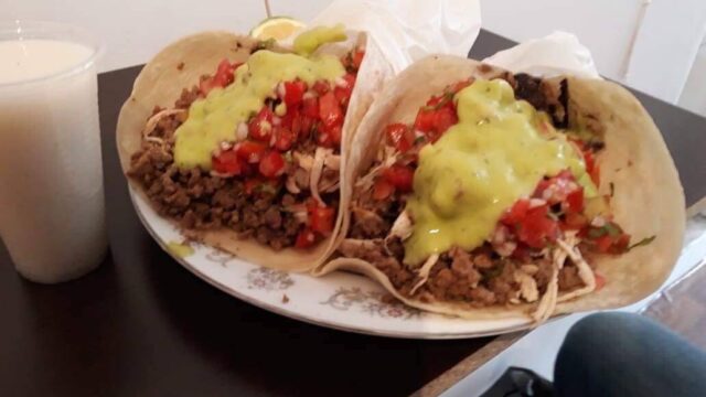 55533125_306798083345585_8568782526607261696_n