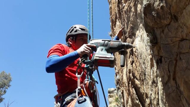 40139755_2245662385662055_3406057181970169856_n