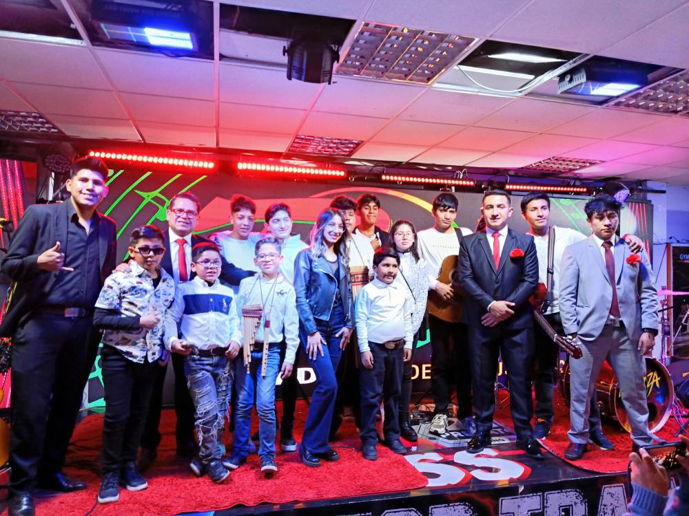 541369825_1352088196922216_3787731507909574408_n