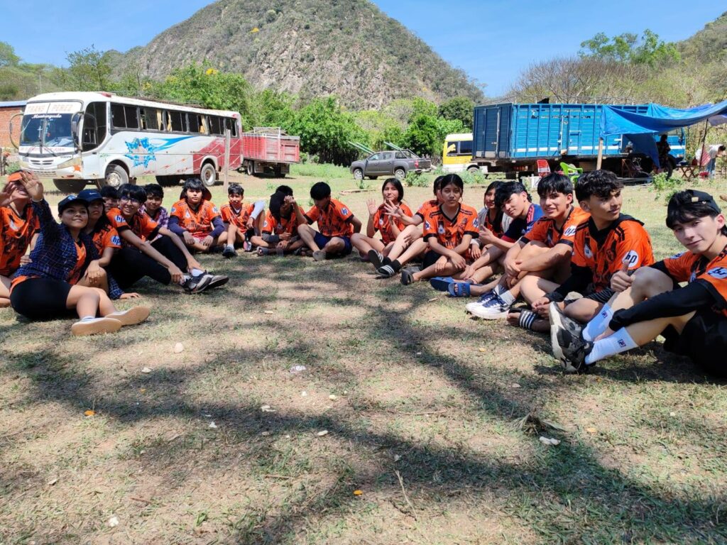 549896891_1322608736321752_6367337435982288185_n