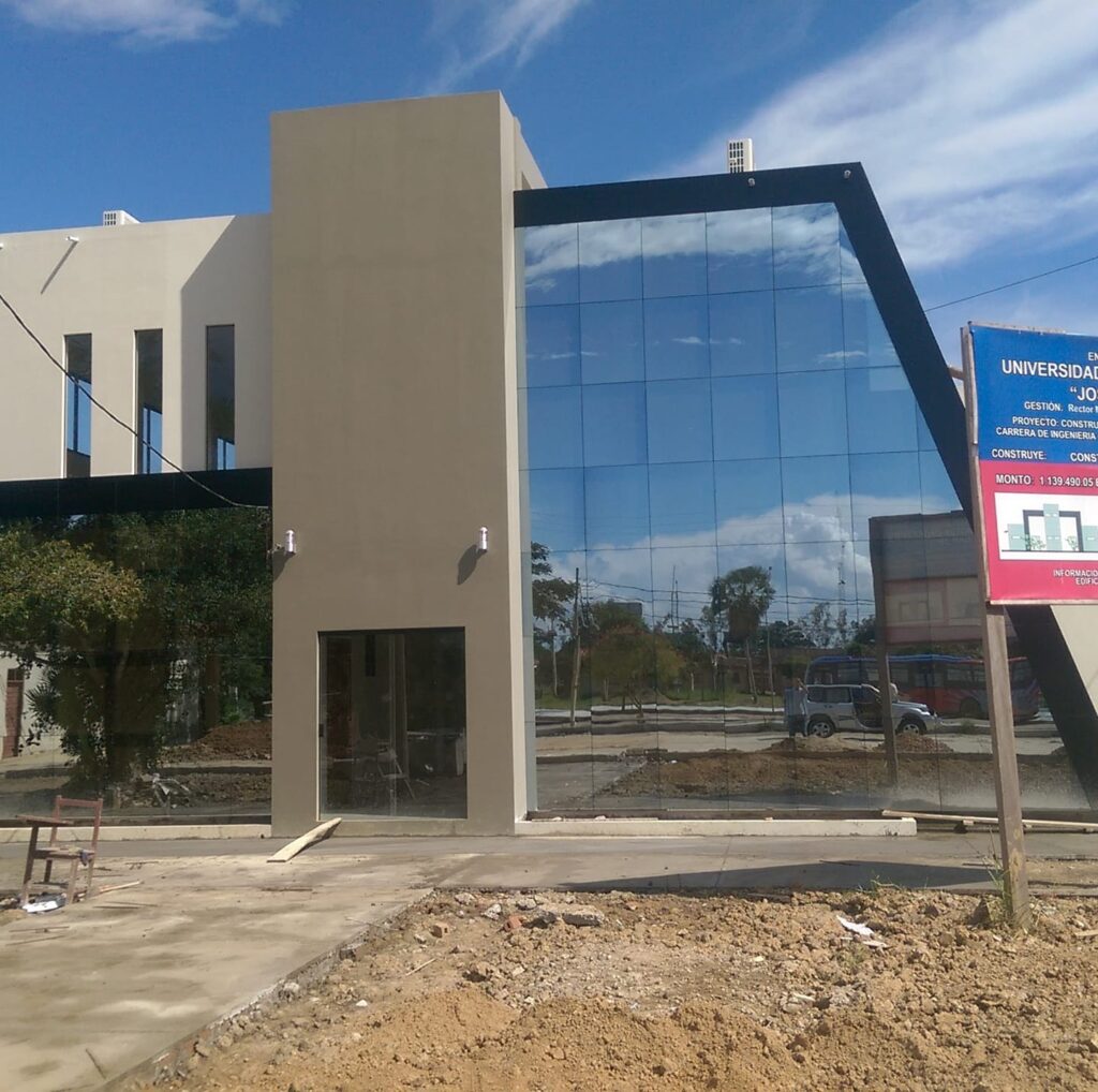 36903144_2606072302950285_3944856087609475072_n