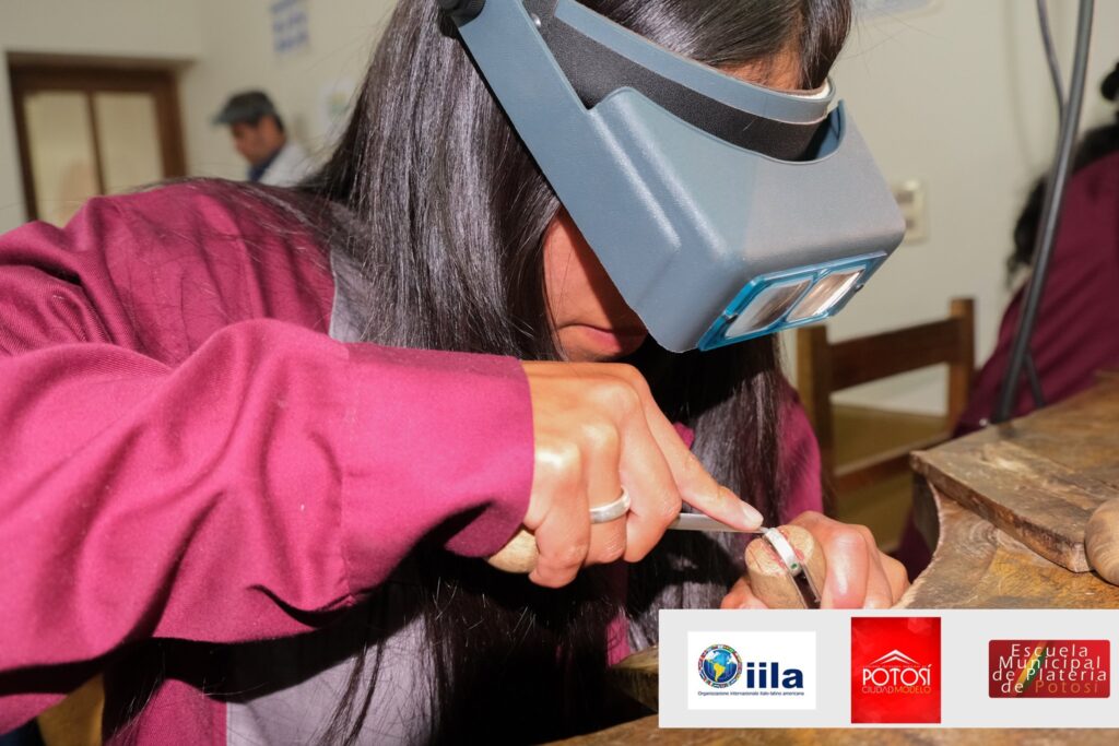 84142743_160470055384286_2687691698049384448_n