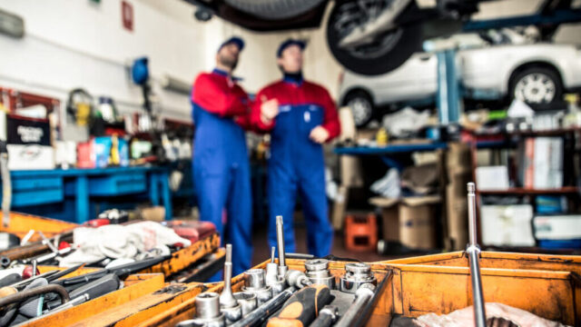 taller-coche-subido-1024x660