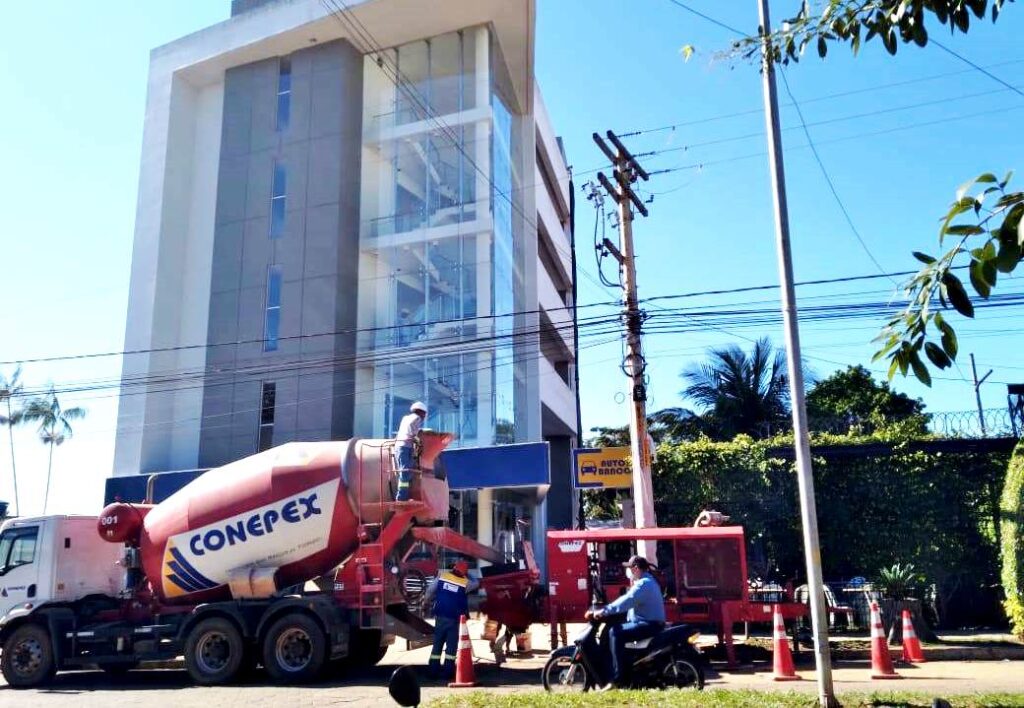 469168960_570539935622030_4849452404898462720_n