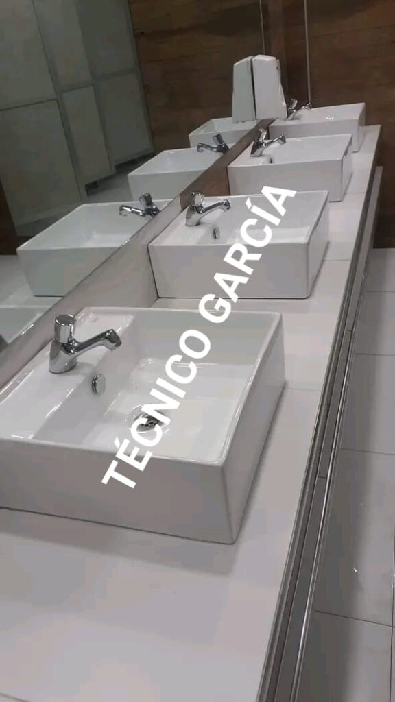 487954080_2363403707414625_3343390738871069609_n