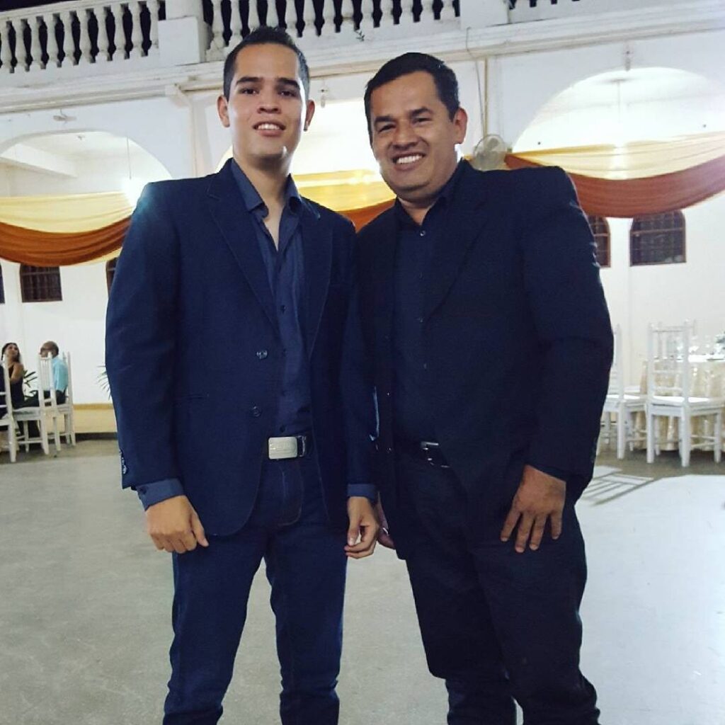 51129531_10214218497081785_3056197233461428224_n