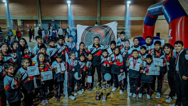 562339431_1354618340007120_8726836957225416089_n