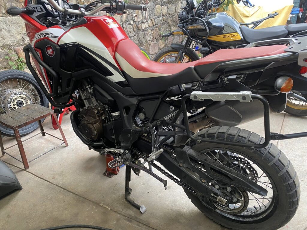 590173327_1325716046019486_39913469534626315_n