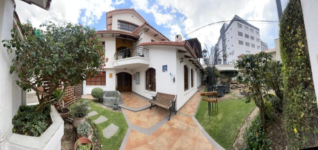 481482252_677477718174563_3216798560484227498_n